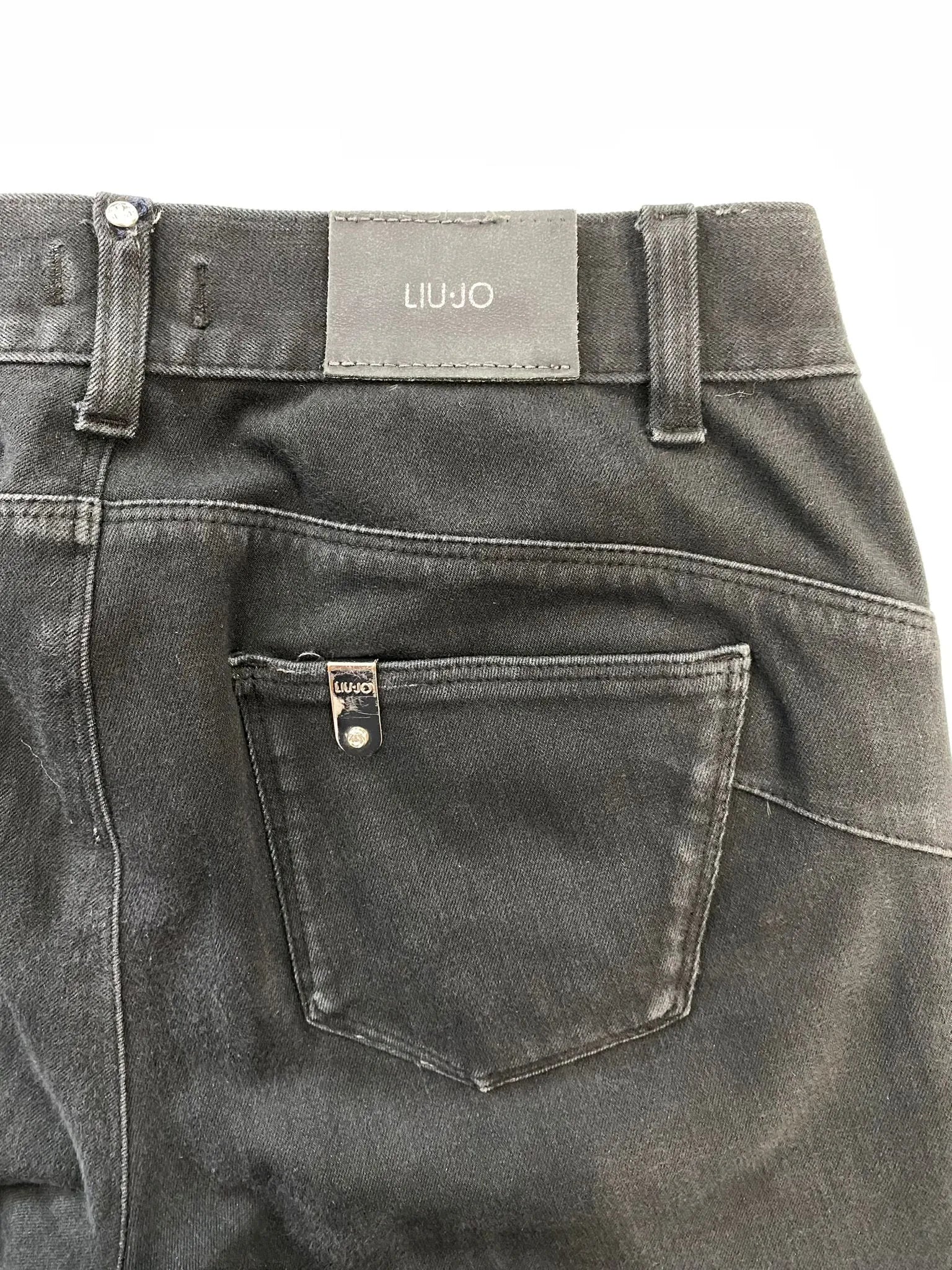 01-LIUJO - nero - 4
