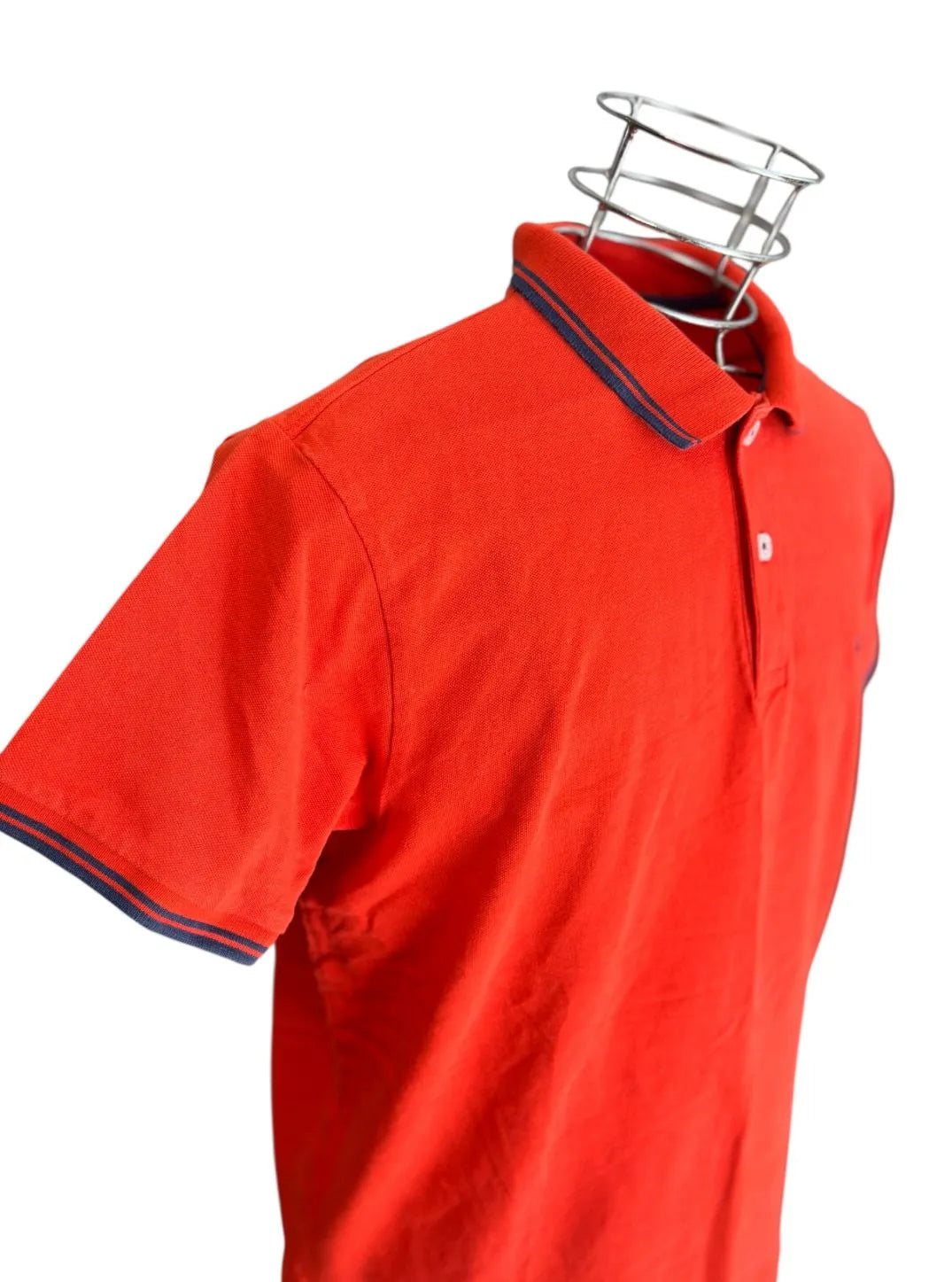 Polo basic con due bottoni e logo 06:26