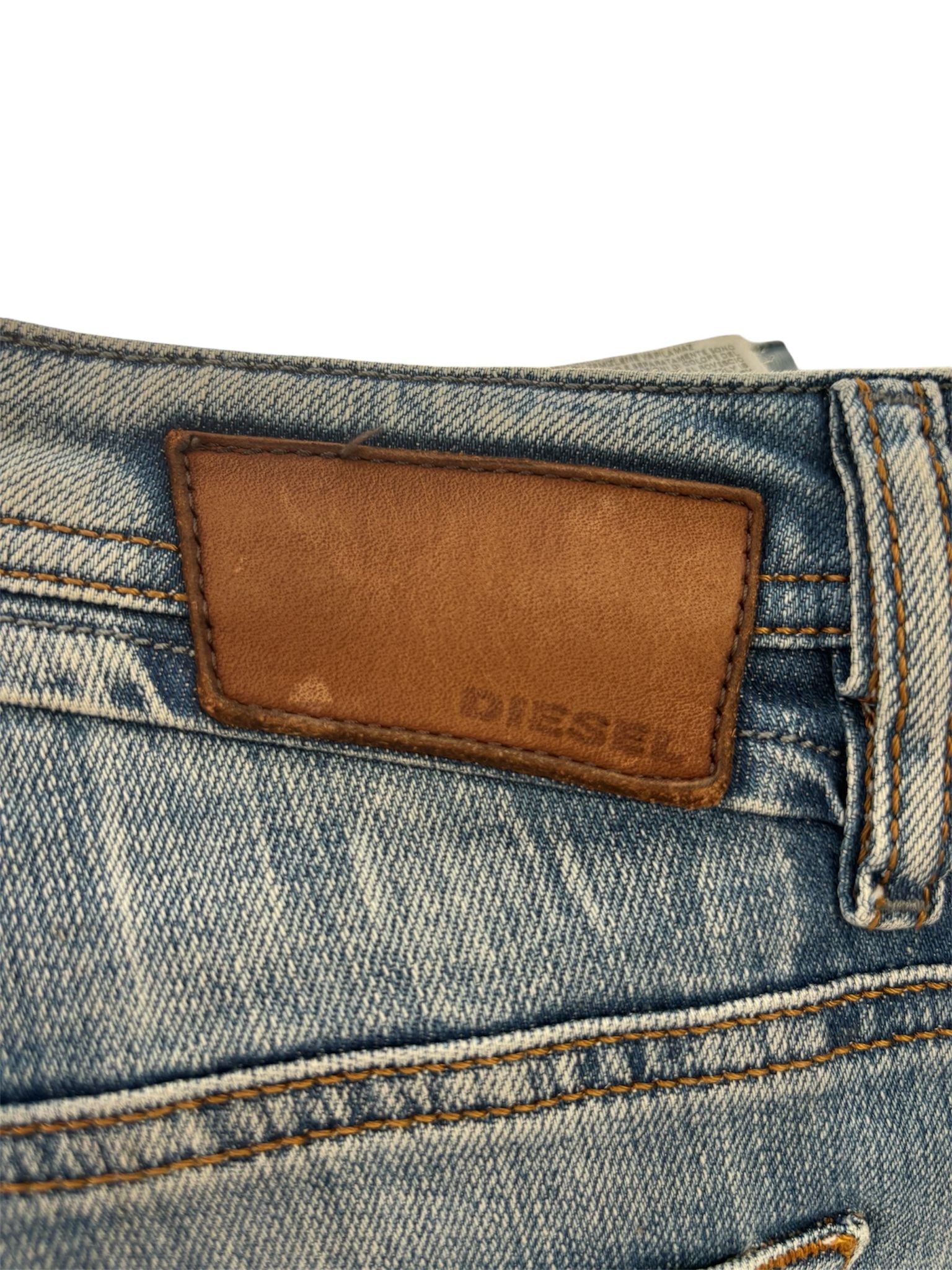 Jeans cinque tasche con vita regolare DIESEL