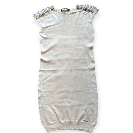 Abito corto semplice con dettaglio spalla