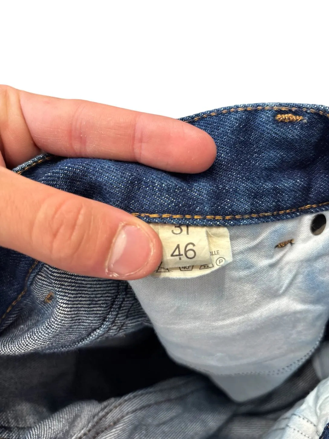 Jeans dritto a vita alta
