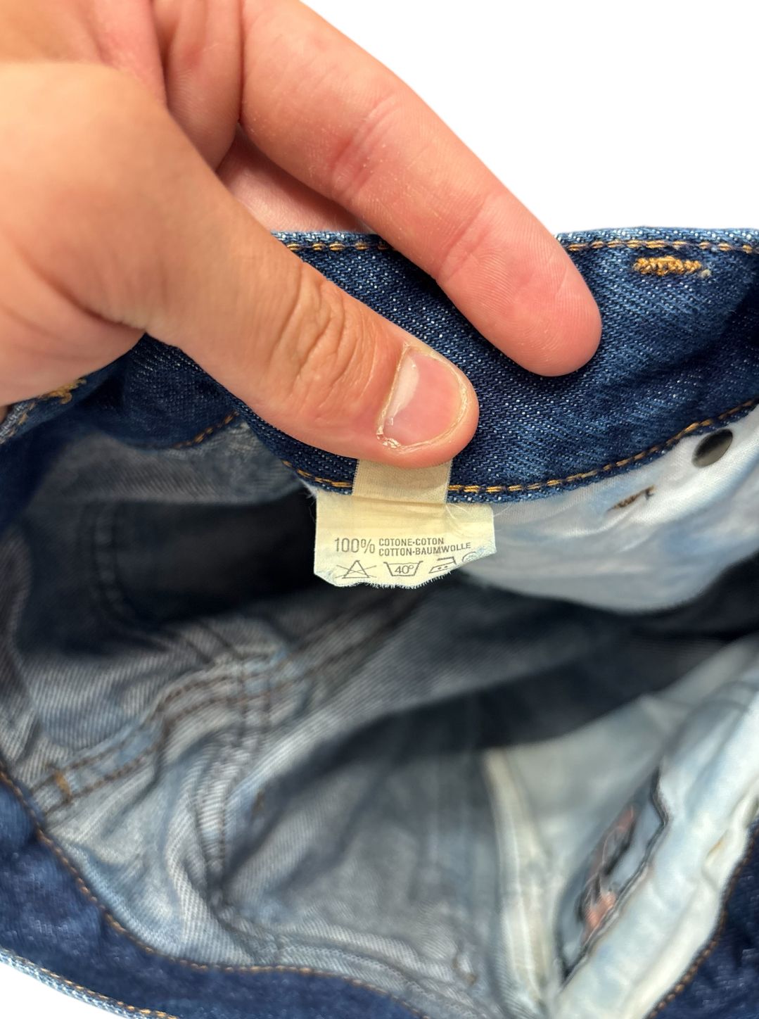 Jeans dritto a vita alta