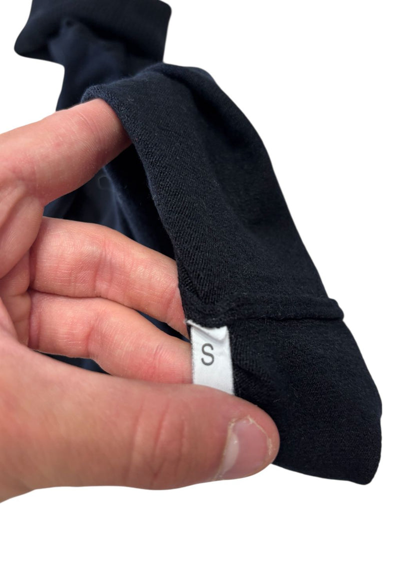 Maglia dolcevita giromaniche con micro dettagli strass