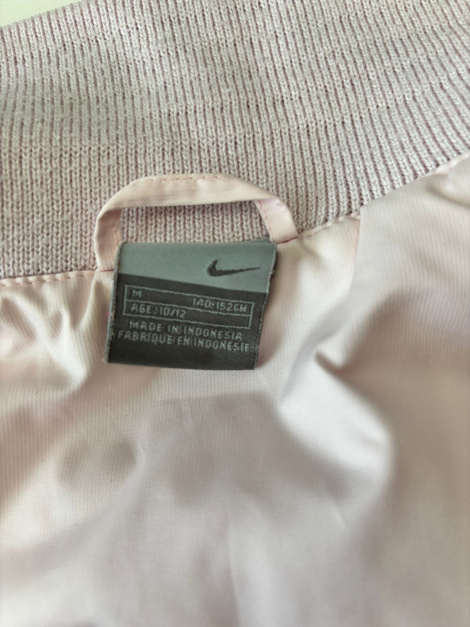 Gilet smanicato con logo