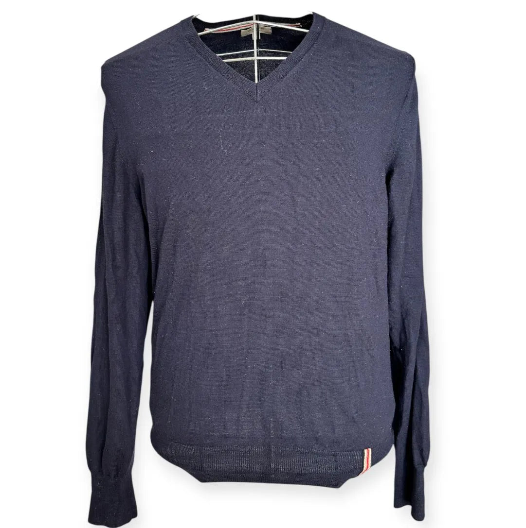 Maglione con scollo a v