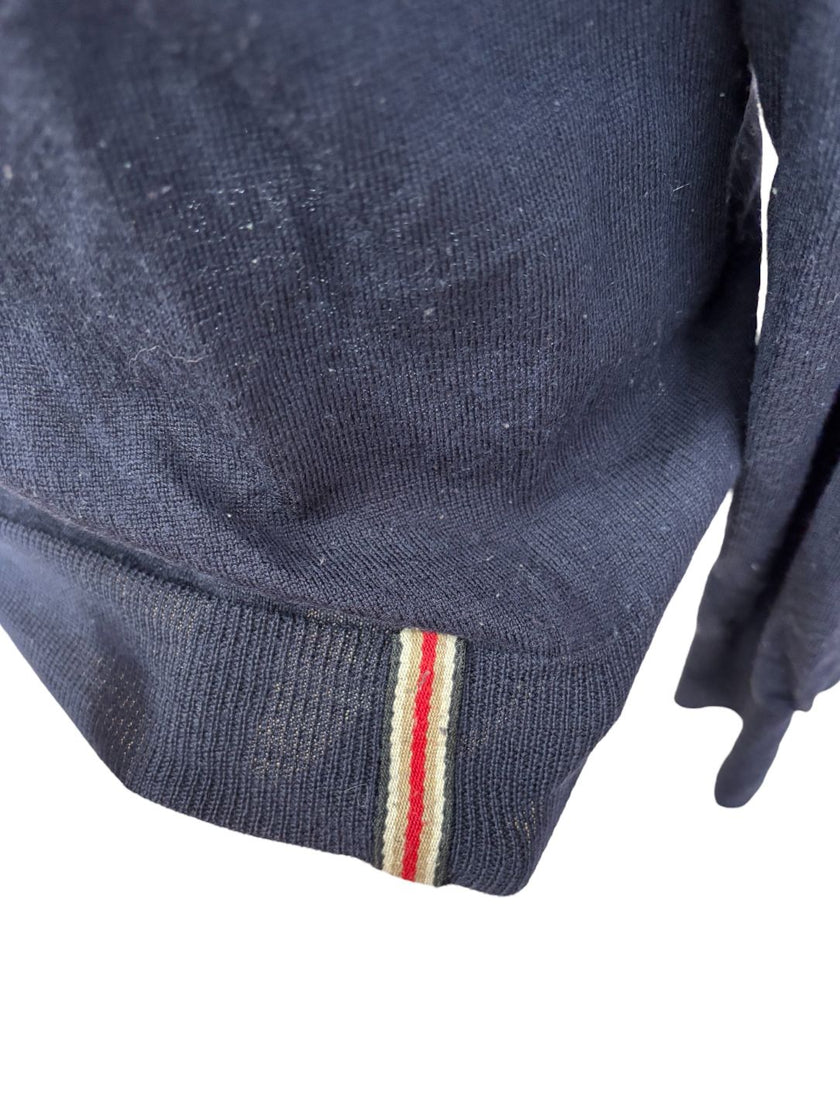 Maglione con scollo a v