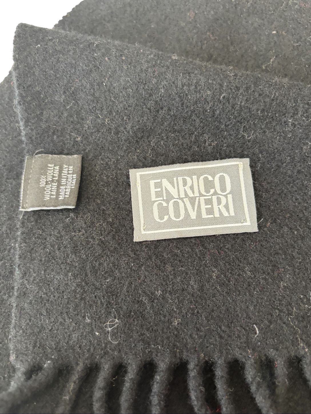 Sciarpa tinta unita in lana con logo ricamato ENRICO COVERI