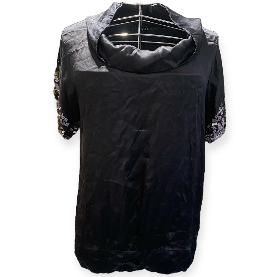 T-shirt con collo sciallato e dettagli strass sulle maniche