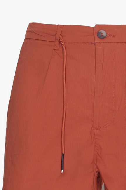 Shorts con elastico