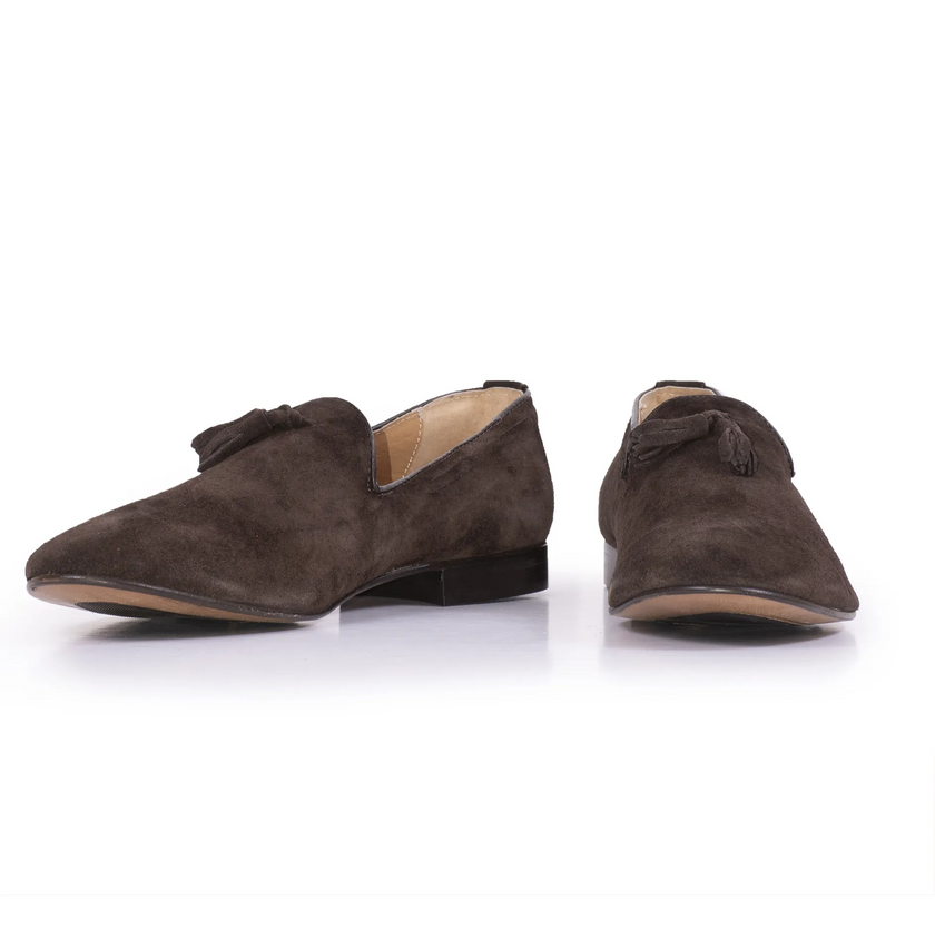 Mocassino in pelle scamosciato forato con nappine VDC