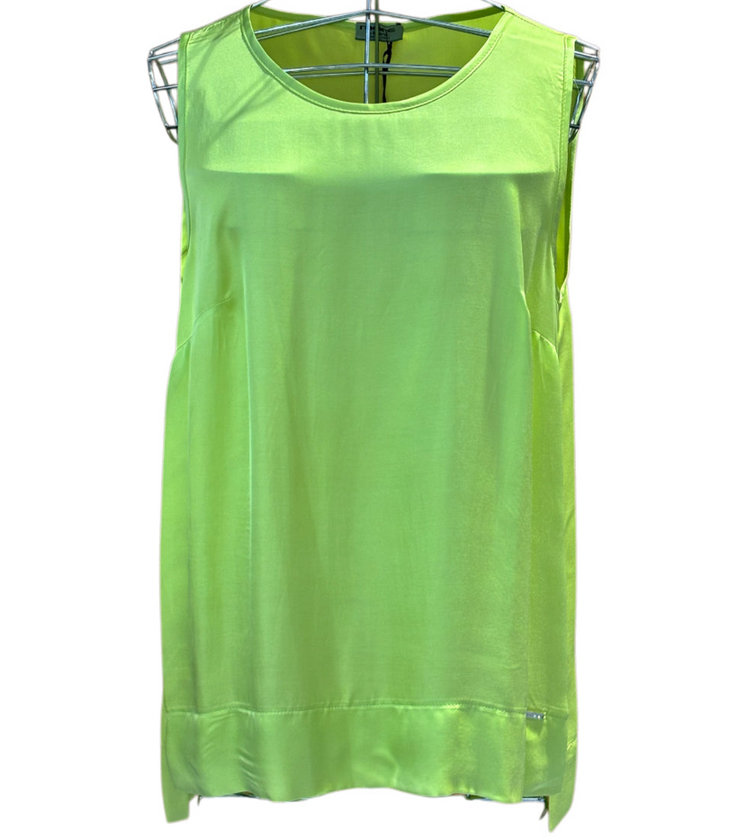 Top girocollo a manica con spalla larga e spacchetti laterali MORE