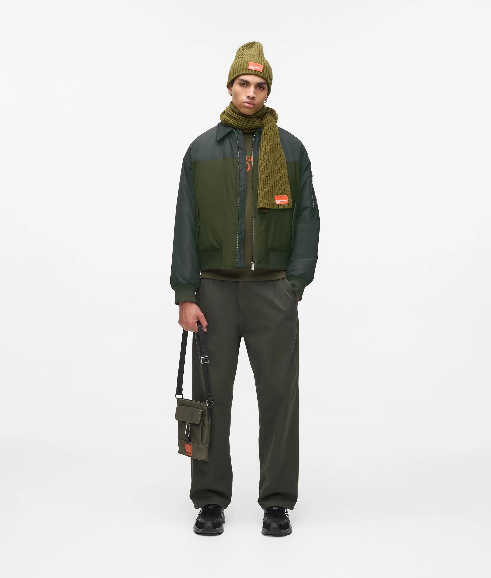 A4M15032 - verde scuro - 6