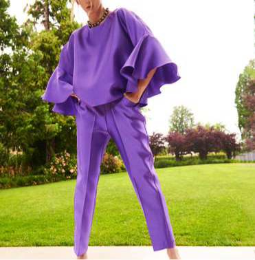 Blusa in raso con manica voilant