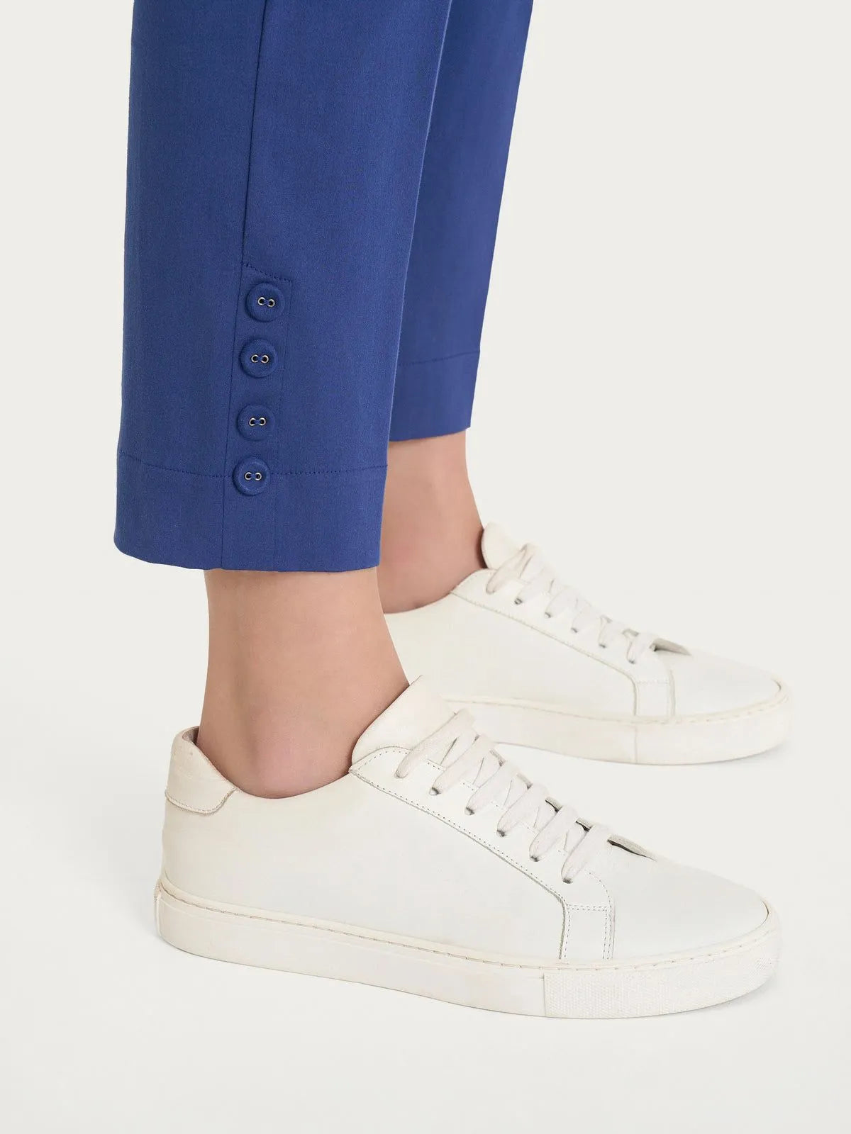 Pantalone capri con bottoni in Satin Power RAGNO