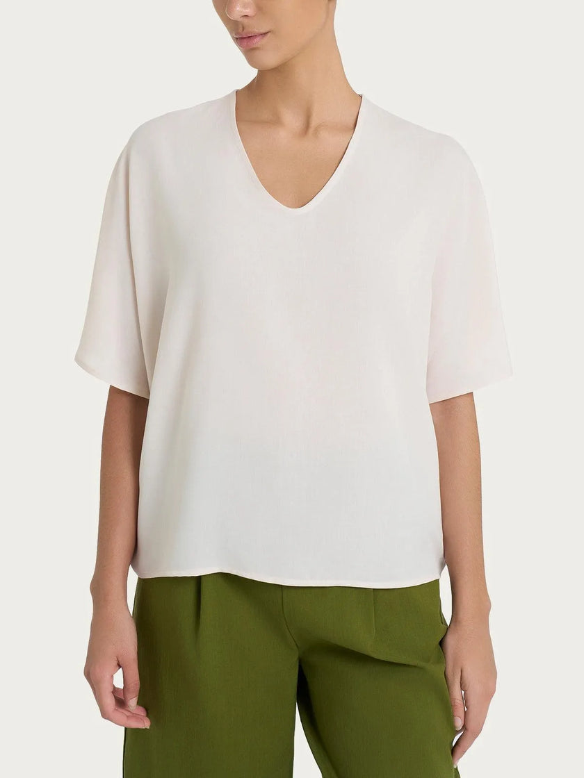 Blusa con scollo a V e manica al gomito in Ecoseta RAGNO