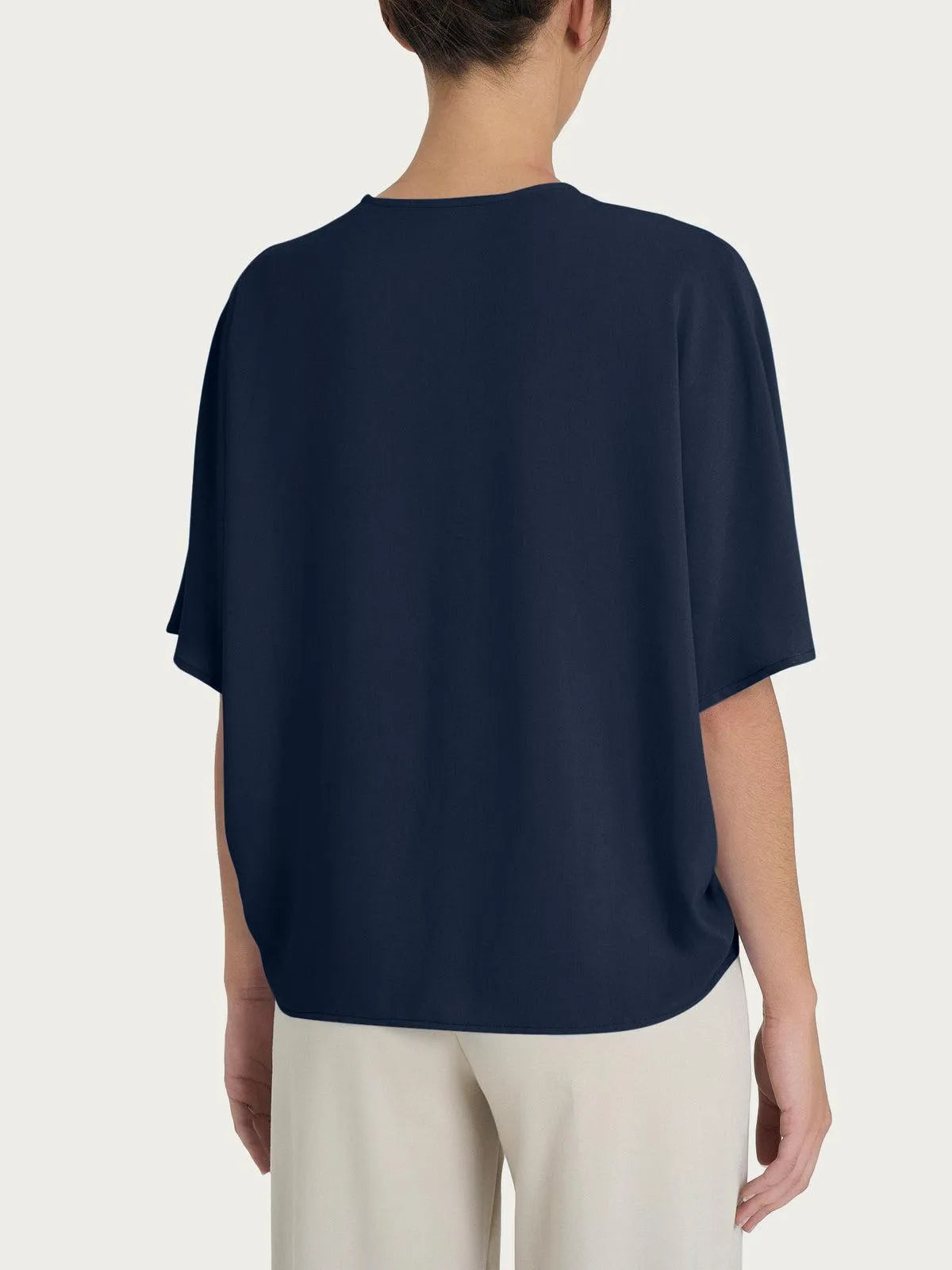 Blusa con scollo a V e manica al gomito in Ecoseta RAGNO