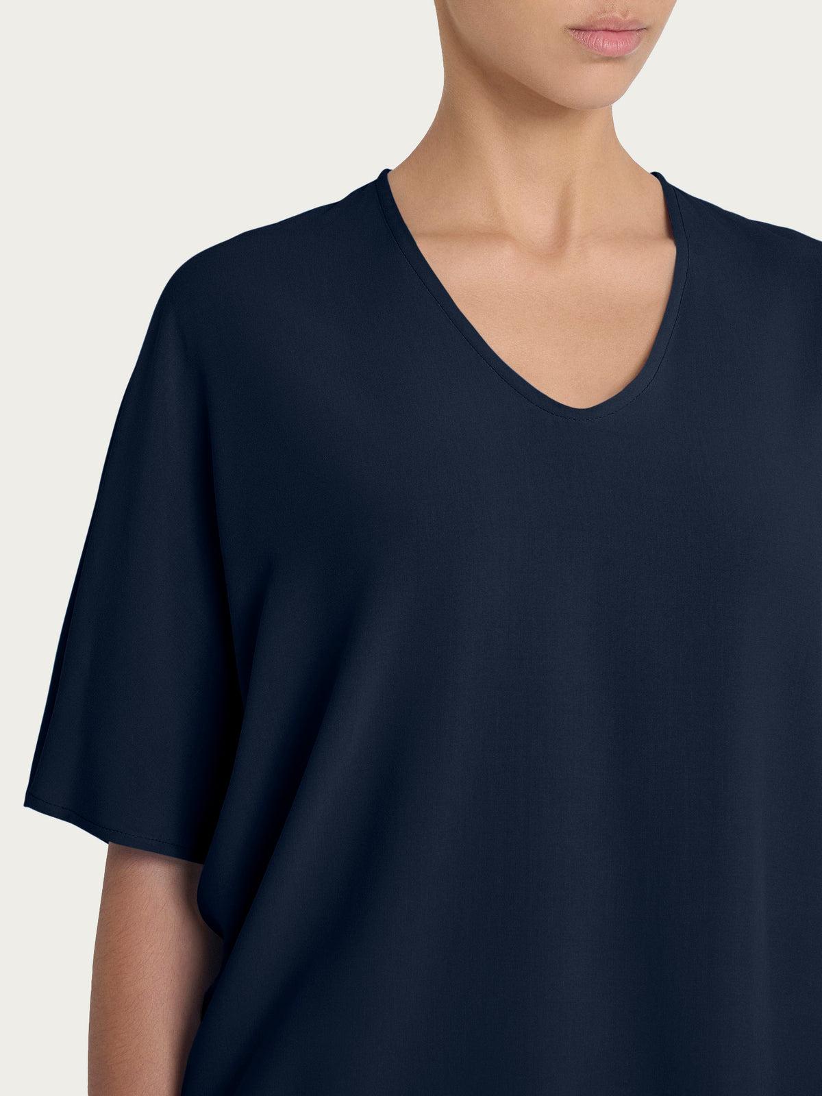 Blusa con scollo a V e manica al gomito in Ecoseta RAGNO