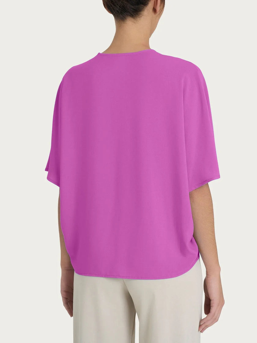 Blusa con scollo a V e manica al gomito in Ecoseta RAGNO
