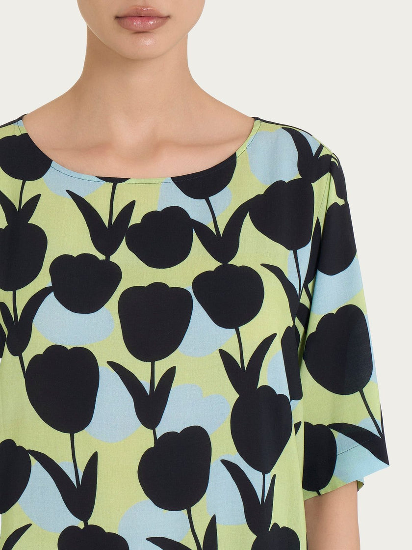 Blusa girocollo con macro tulips pattern in Ecoseta RAGNO