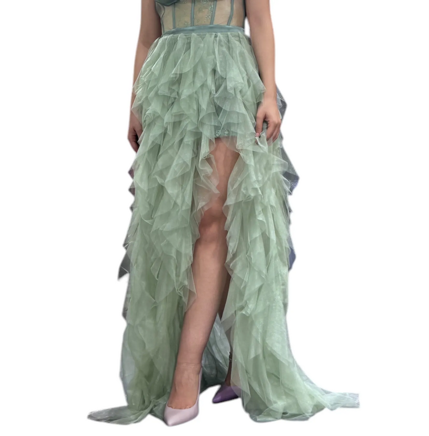 Abito con busto sotto a balze di tulle WEMAX