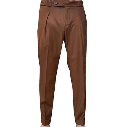Pantalone con risvolto ed elastico in vita