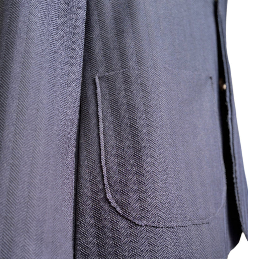 Giacca Slim con Rever Classico e Bottoni a Contrasto BERNESE