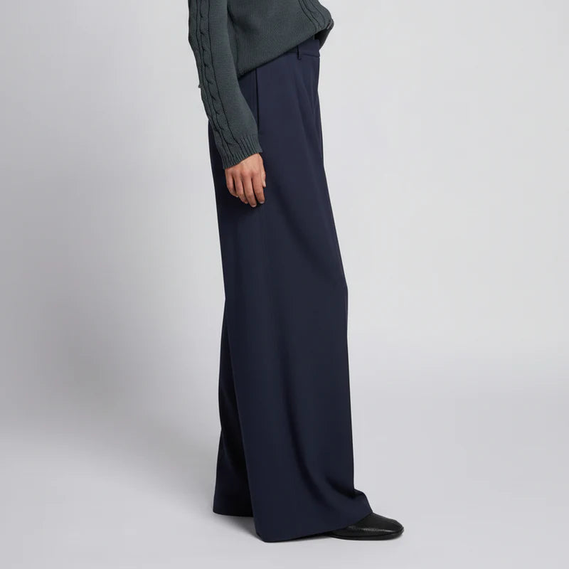PANTALONE AMPIO MMLGINNICO CON PENCE