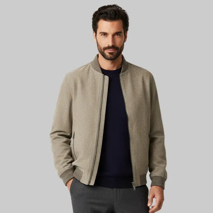 Giubbotto modello bomber in camoscio