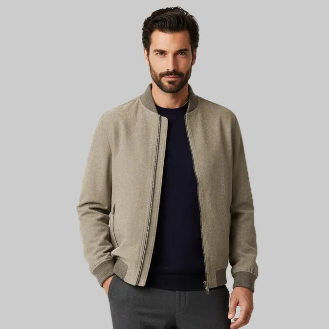 Giubbotto modello bomber in camoscio