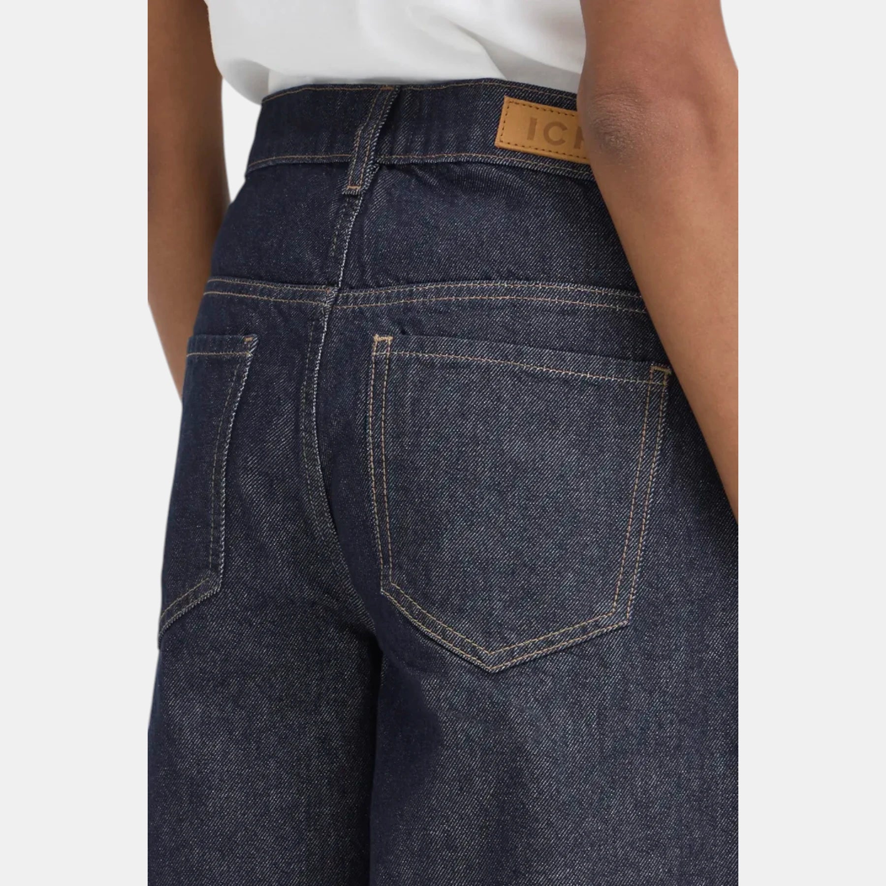 SHORT LUNGO IHKIRSTEN  TESSUTO PULITO