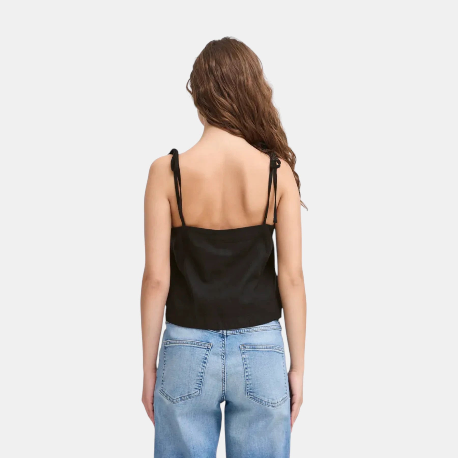 TOP CORTO IHLINNO TO VESTIBILITA COMODA