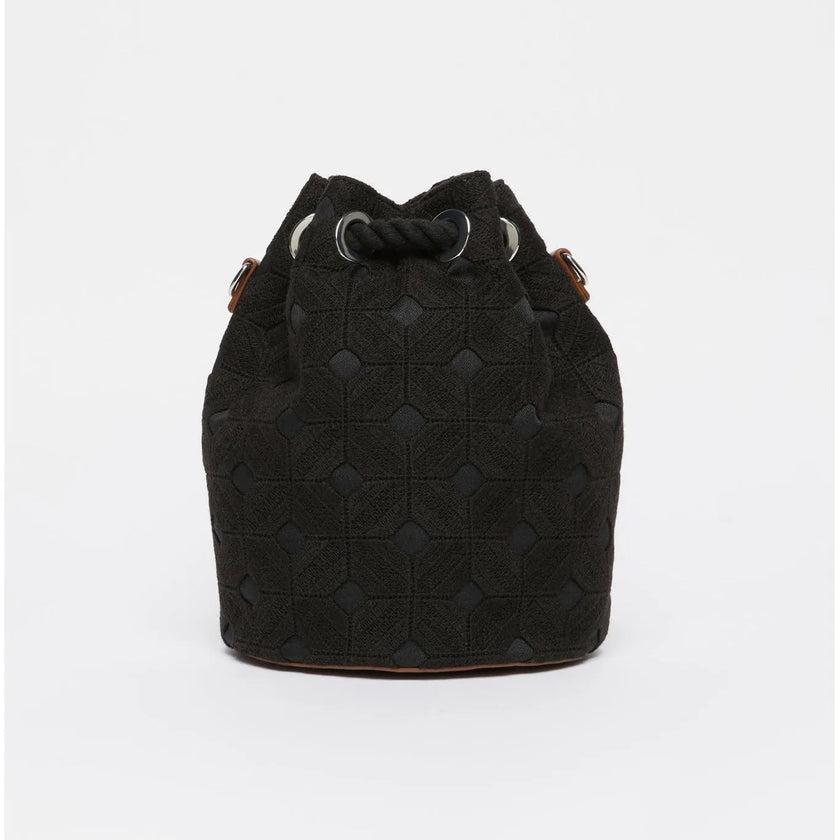BORSA  A SACCO BCHMAROSO IN MACRAME