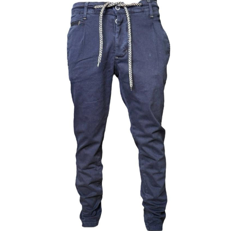 Pantalone con dettaglio laccio interno OUTFIT