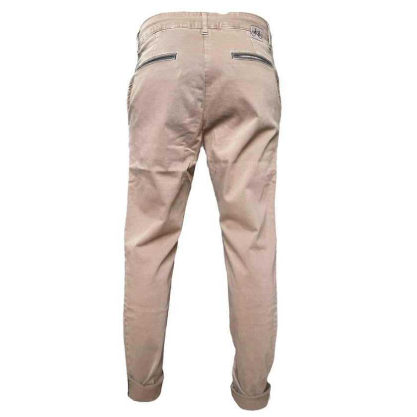 Pantalone con dettaglio laccio interno OUTFIT