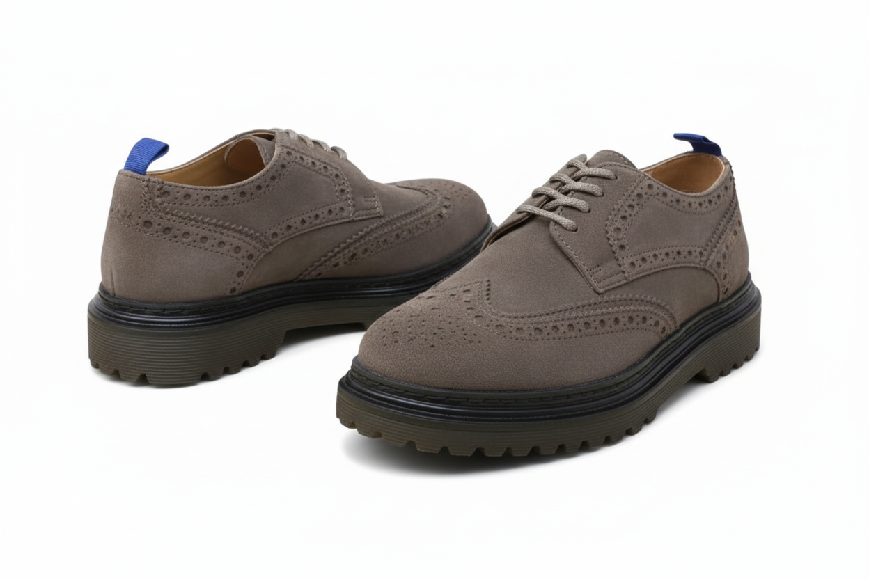 Stringata Derby in Camoscio con Rondine