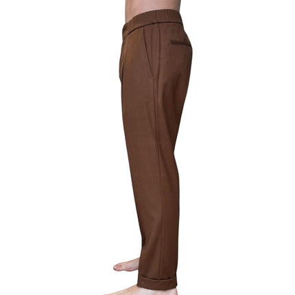 Pantalone con risvolto ed elastico in vita
