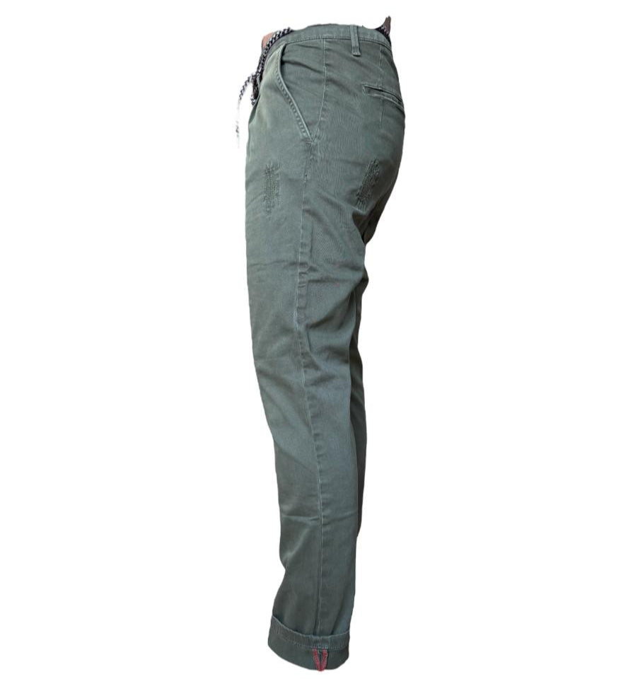 Pantalone con dettaglio laccio OUTFIT